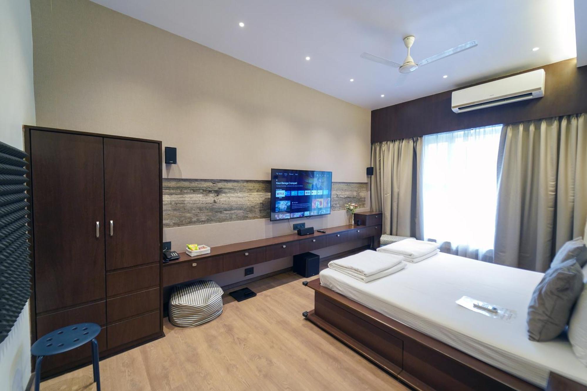 Central Bed & Breakfast Калькутта Экстерьер фото