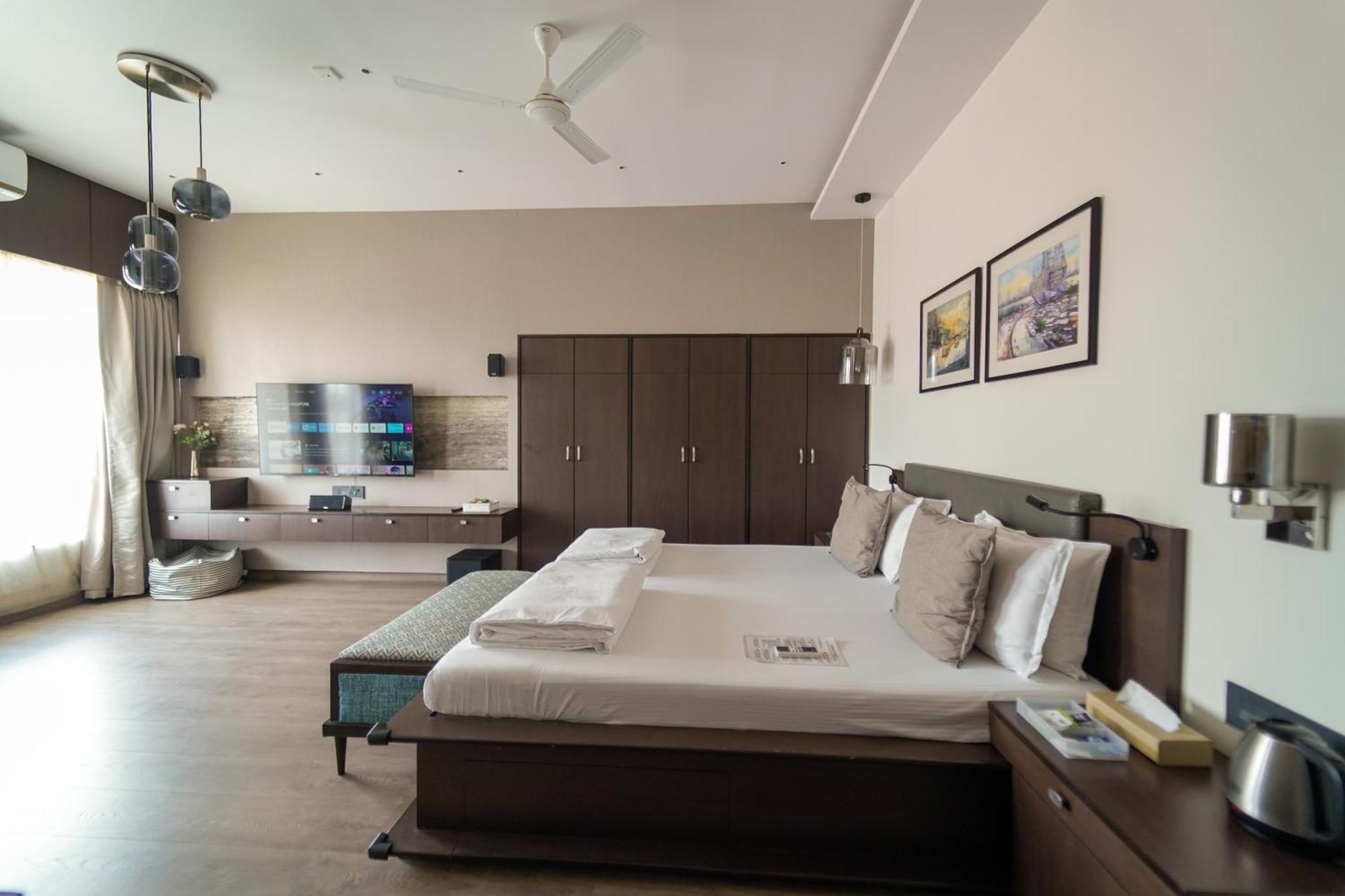 Central Bed & Breakfast Калькутта Экстерьер фото